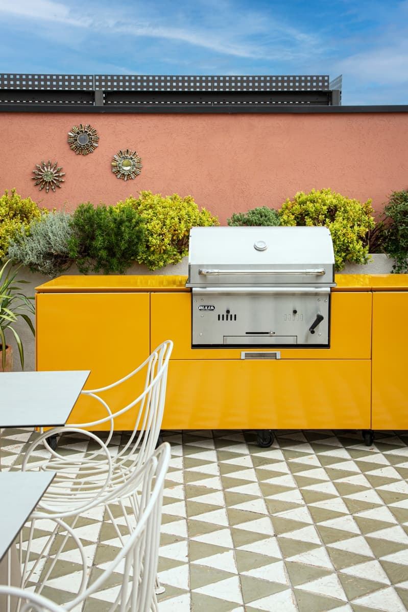 Módulo de exterior Vlaze ADAPT 120 con barbacoa gas Bison de Bull - Imagen 2
